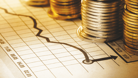 Монета и деньги - изображение монеты на белом фоне, символизирующее богатство.