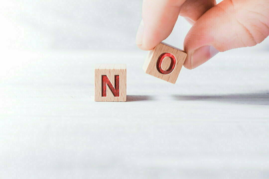 Номер, символ и текст на белом фоне - оптимизированный текст для изображения.