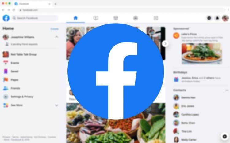 Человек оказывает первую помощь, используя текст и числовые символы.
