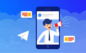 Электроника: мобильный телефон современного дизайна, технологичное устройство с сенсорным экраном.