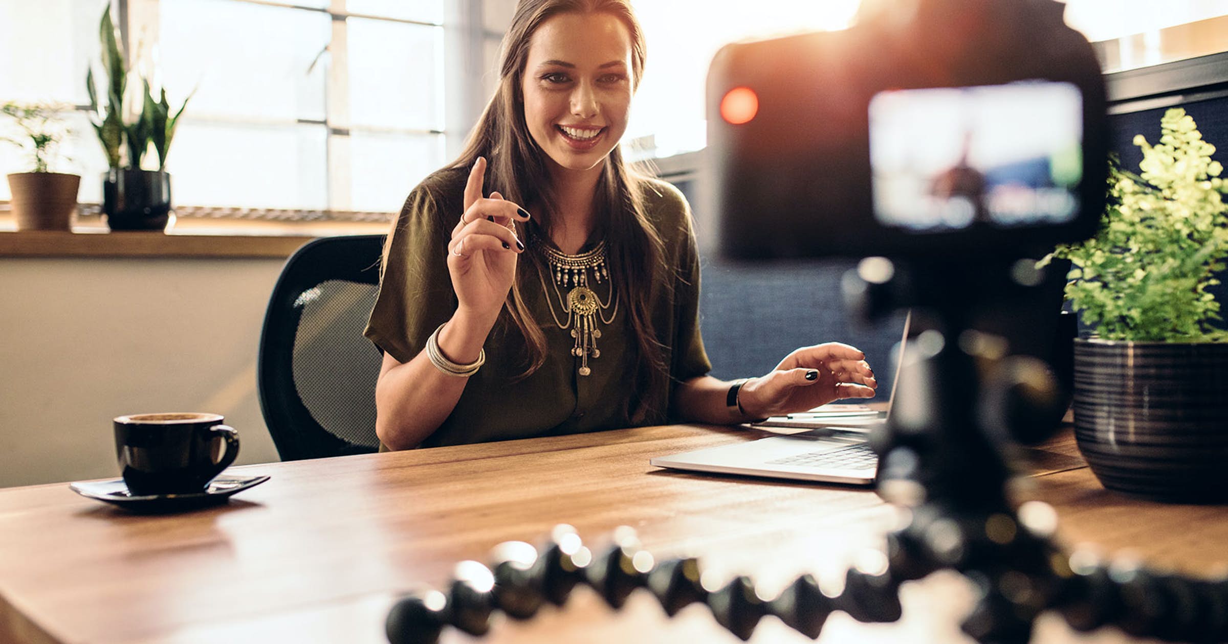 How to Build and Maintain a Strong Brand Identity on Social Media