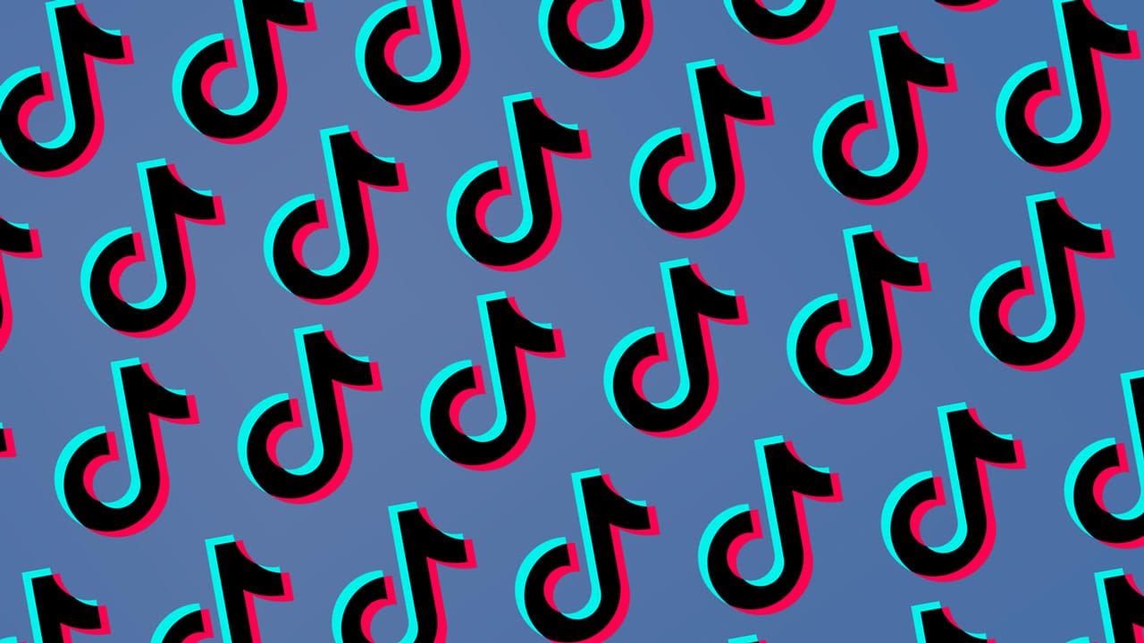 Как заработать деньги в ТикТоке: способы монетизации, возможный доход, инструкция и советы для новичков