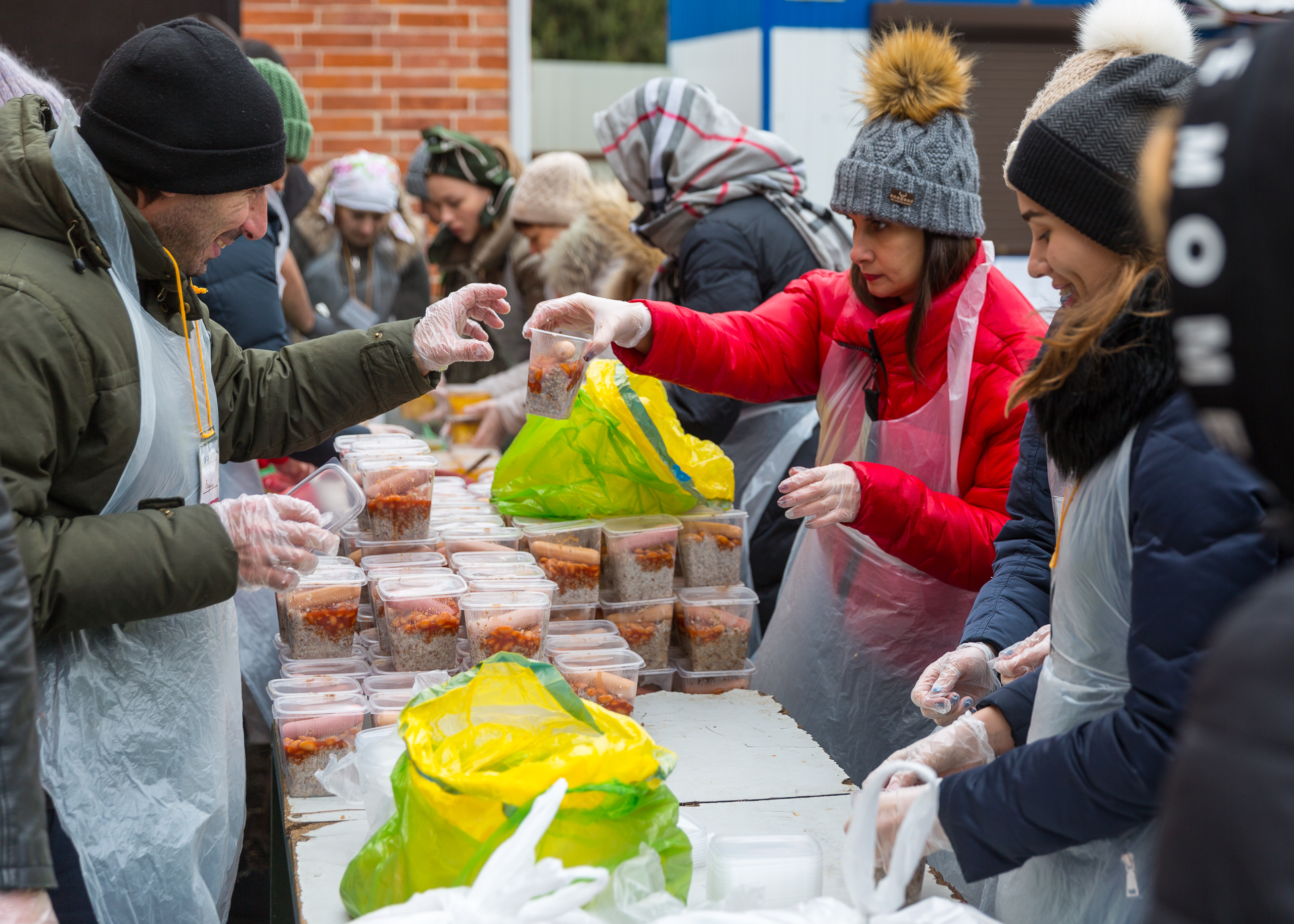 Почему быть альтруистом не только правильно, но и полезно