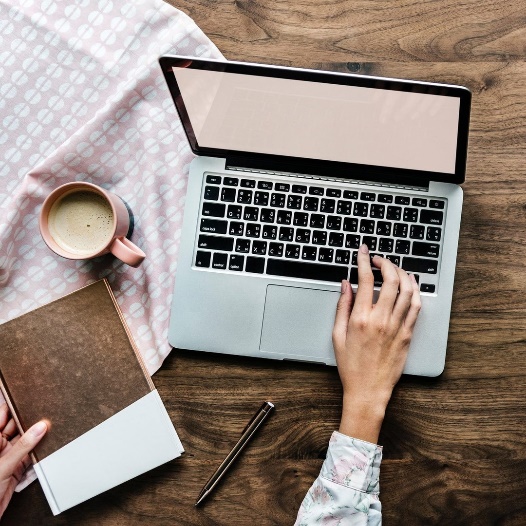 Чем занимается копирайтер?