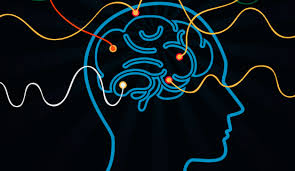 Ночной неон на черной доске - яркий свет и контраст.