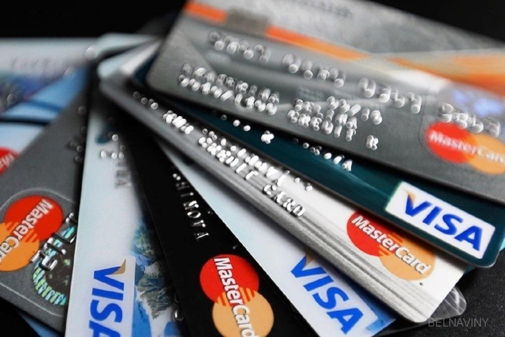 Текстовое описание изображения с кредитной картой для SEO.