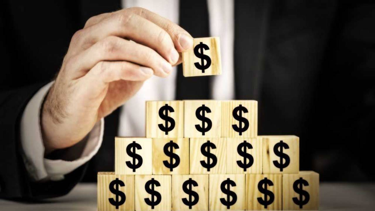 Число, символ и текст яркие иллюстрации в дизайне веб-страницы.