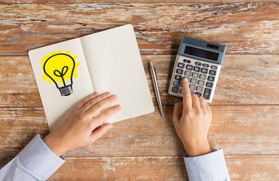 Книга с множеством страниц - публикация о теме обучения.