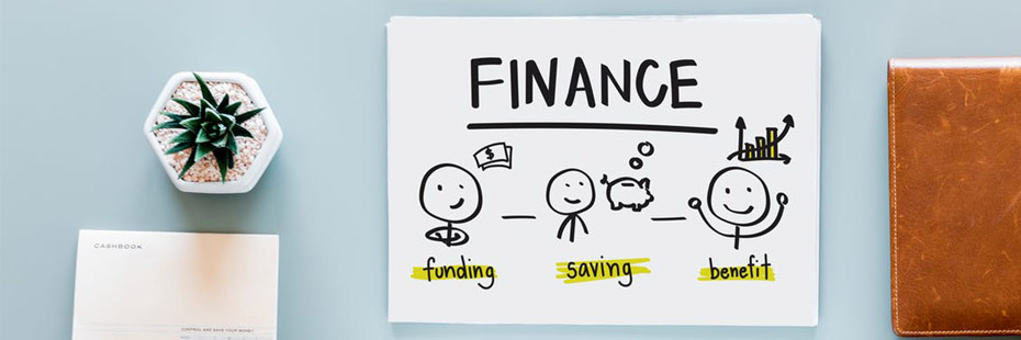 Белая доска с текстом, лицо и голова человека - оптимизированный описание изображения.