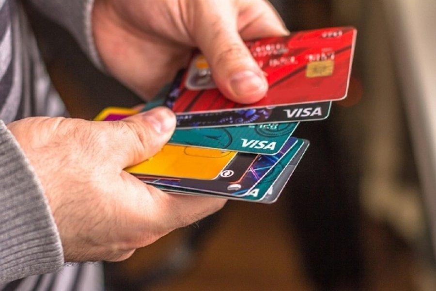 Текст на кредитной карте, предоставленный в рамках оптимизации для поисковых систем.