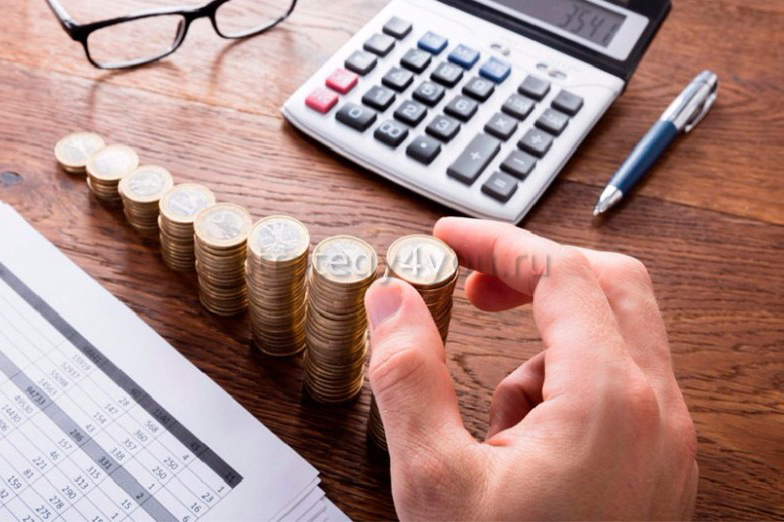 Ручка и электроника с аксессуарами и очками - изображение продуктов.