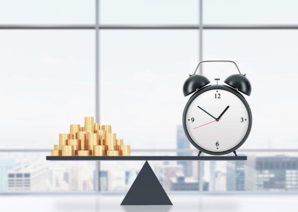 Будильник с сигналом, классический аналоговый часы, иллюстрация часового механизма.