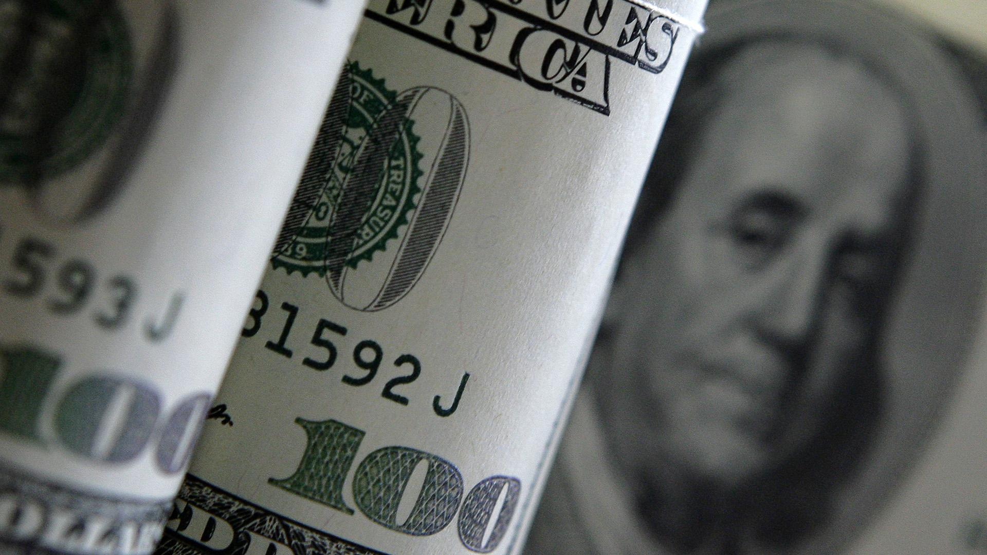 What should entrepreneurs do in a crisis?