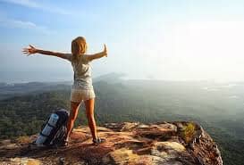 Положительные качества человека: список достоинств для жизни, отношений и работы