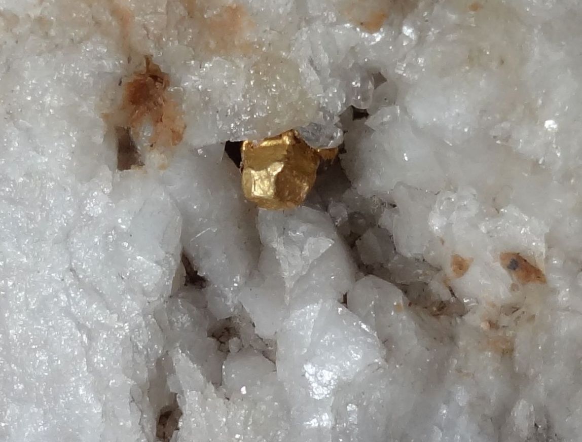 Gold Nuggets Can Be Formed With Electricity, Scientists Claim