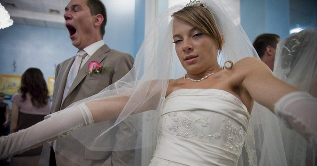 Older adults share the 25 subtle signs that 'a marriage won't last'