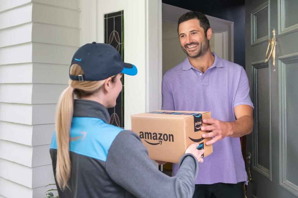 Amazon secretly slowed deliveries, deceived anyone who complained, lawsuit says