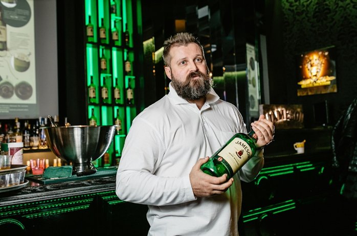 Кто такой амбассадор бренда, что он делает и как им стать + примеры работ