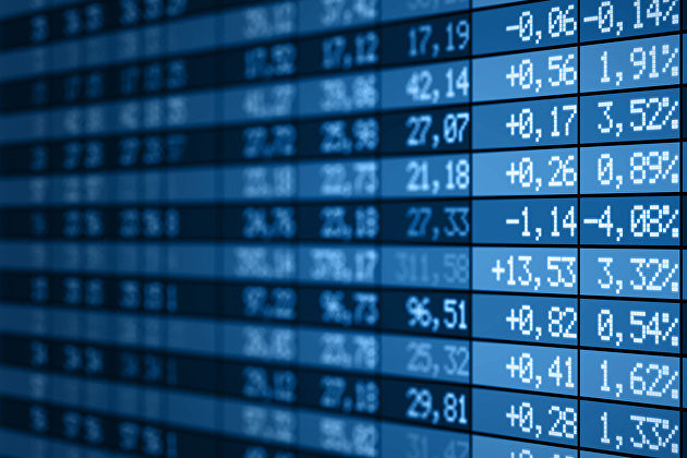 Компьютерная аппаратура: монитор с электронным табло и текстовым дисплеем.