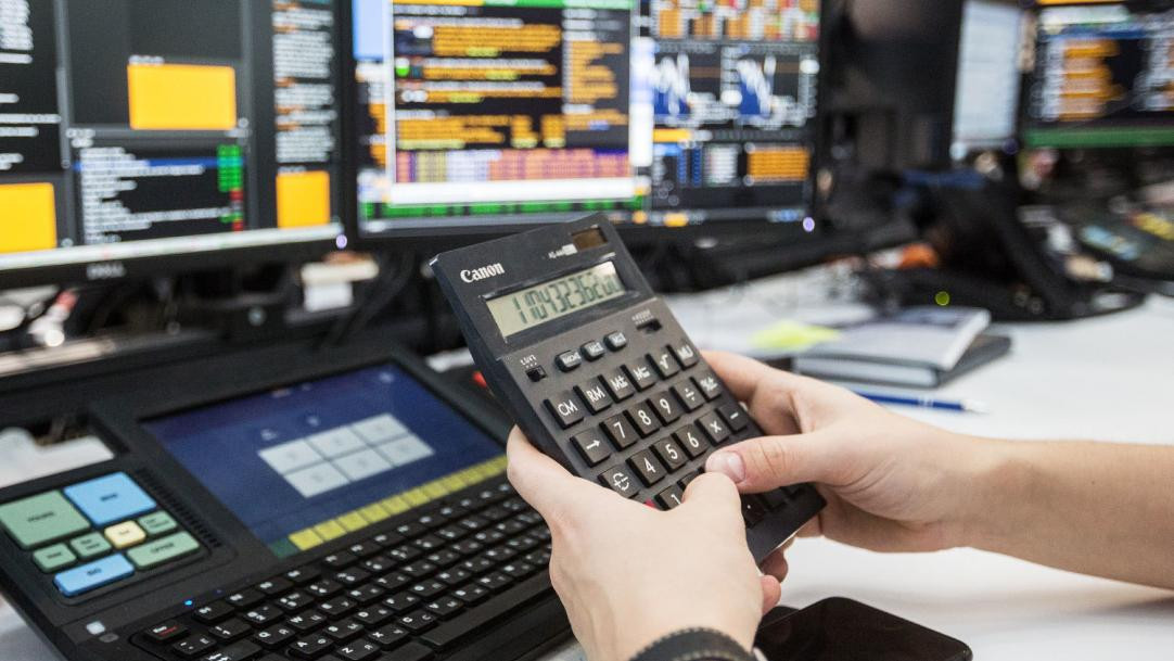 Как инвестировать в акции начинающему инвестору