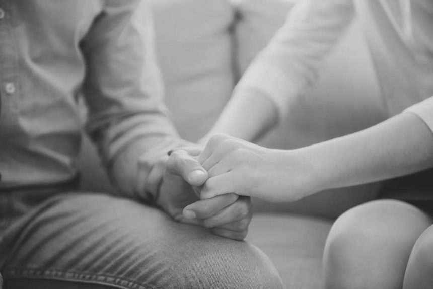 Как помочь близкому человеку в депрессии и не скатиться в нее самому