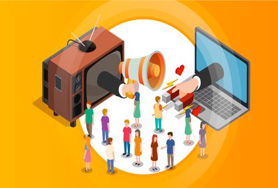 Человек смотрит на компьютерный монитор, изображенный на мониторе. Hardware и people.