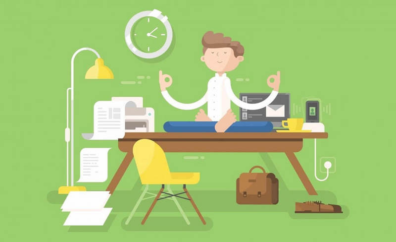 Мебель: стол, письменный стол, стул для младенца; человек с лицом.