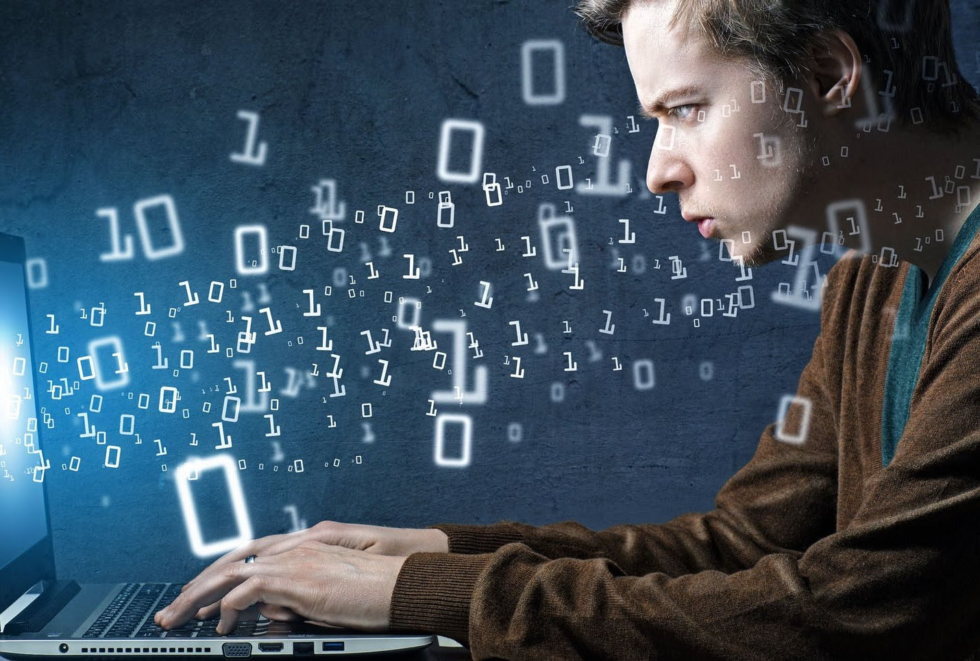 Человек с выразительным лицом и загадочным взглядом.