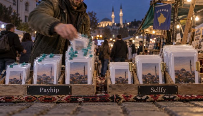 Payhip apo Sellfy: 5% për shitje përballet me abonimin pa komision