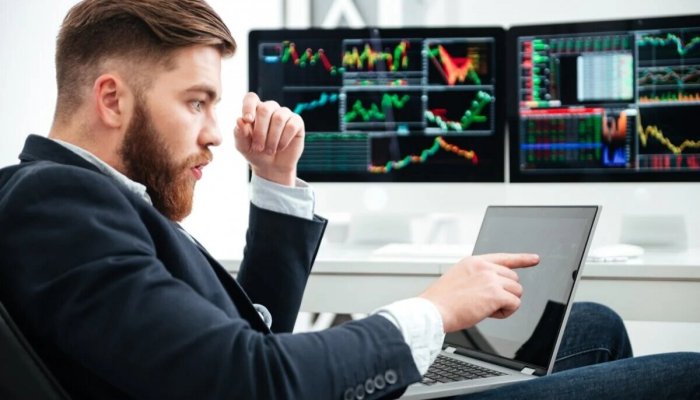 Кто такой брокер, и по каким критериям нужно выбирать надежного посредника