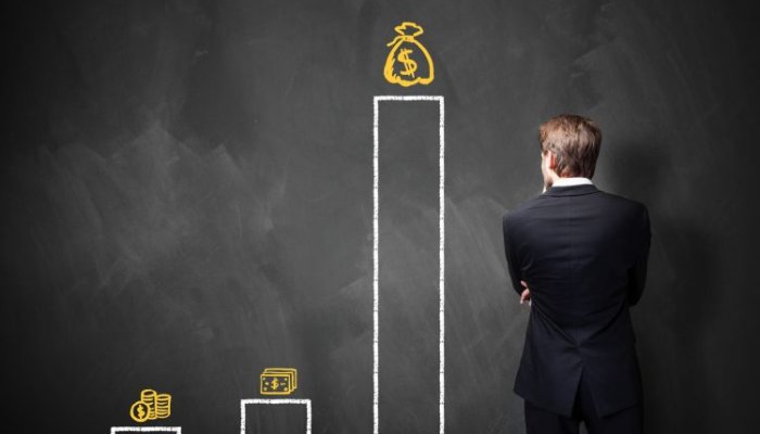 Startup Revenue: How to Grow it with a Blog?