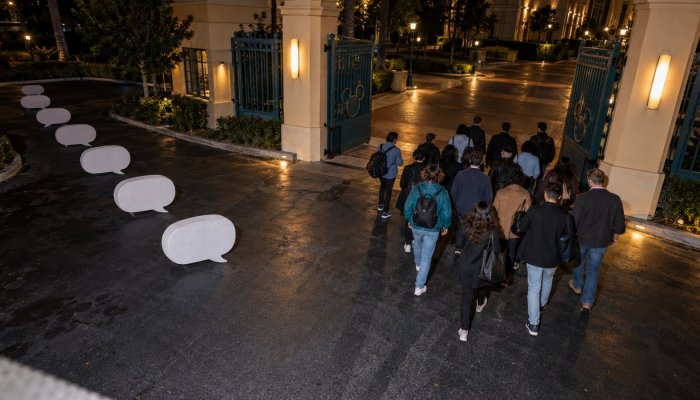 Disney recrute l’équipe de Character.AI sans garantir la survie du service