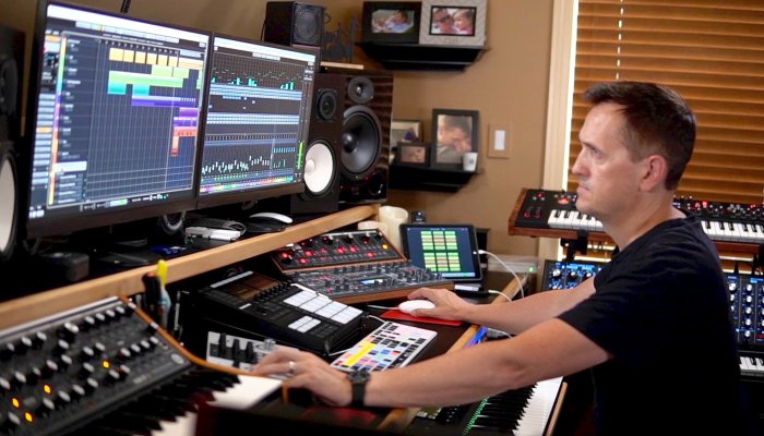 Профессия Sound Designer. Расскажем чем занимаются специалисты в этой сфере и как туда попасть