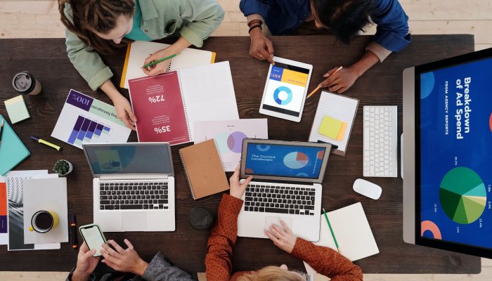 10 Easy Social Media Strategies To Keep Your Brand’s Feed Interesting