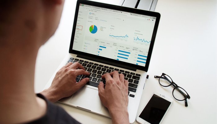 Top Tips to Buy Organic Website Traffic Safely