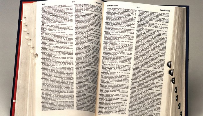 Find order Of Characters From Alien Dictionary Problem