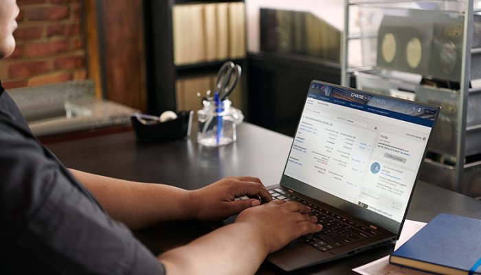 Top 7 Reasons to Open a Business Bank Account