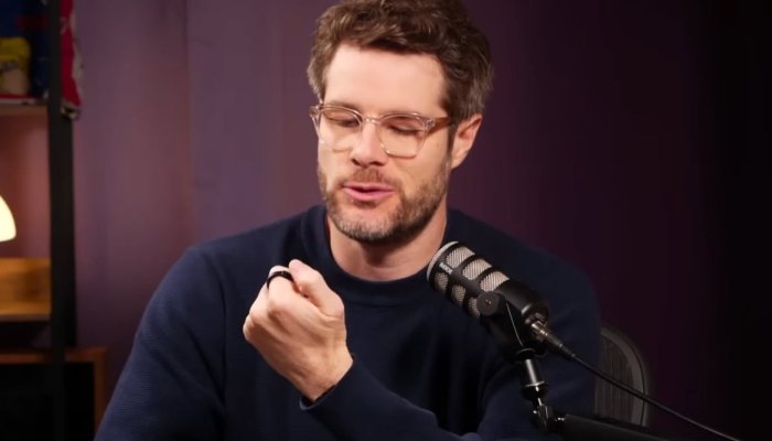 Pebble's Founder Reinvents Wearables with a $75 "Brain Memory" Ring: Simple, Open-Source, and Subscription-Free