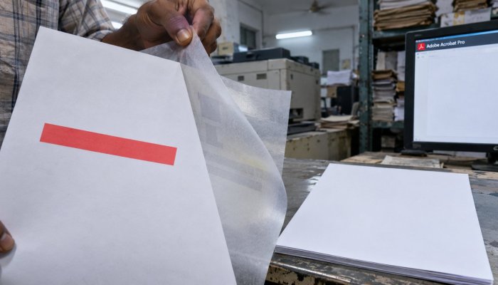 PDF में काला डिब्बा काफी नहीं—साझा करने से पहले छिपा डेटा भी हटाएँ