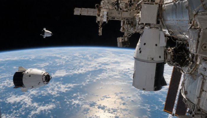 SpaceX-কে আরও তিন ISS mission—$946 million-এ ২০৩০ পর্যন্ত পথ