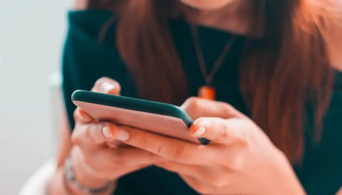 Why Your Business Needs a Second Phone Number App