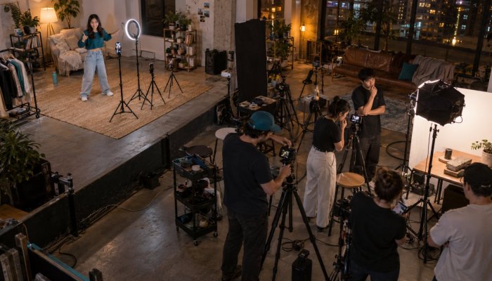 Buffer还是Hootsuite：单人排程省钱，团队监听才值得加价