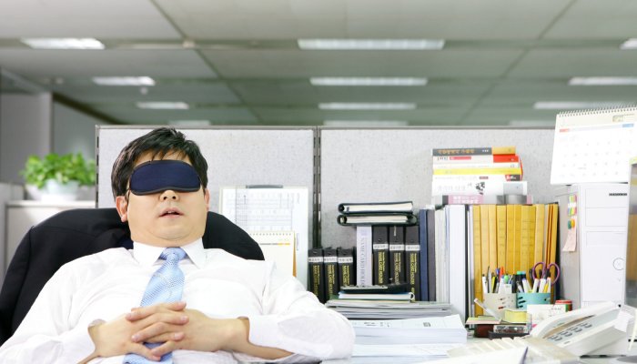 How to Complete Working hours in the Office without being Lazy
