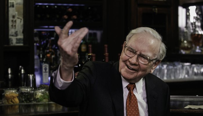 94-Year-Old Warren Buffett Announces Plans to Give Away $147 Billion When He Dies
