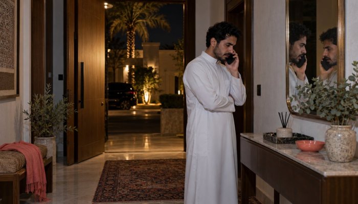 لا تثق بالصوت وحده: افحص التزييف العميق ثم احفظ الدليل