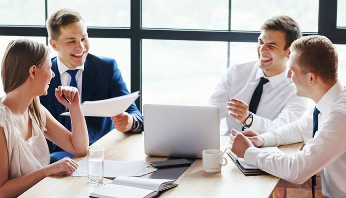 How to Hire When Scaling up Fast? Employee or Contractor?