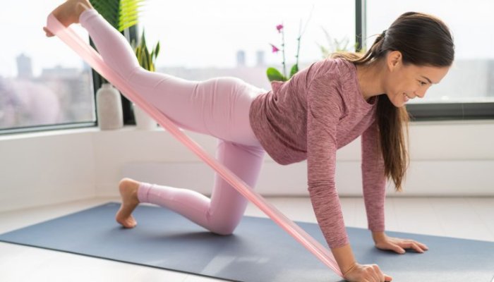 Simple Effective Ways to Fit Healthy during Office Hours