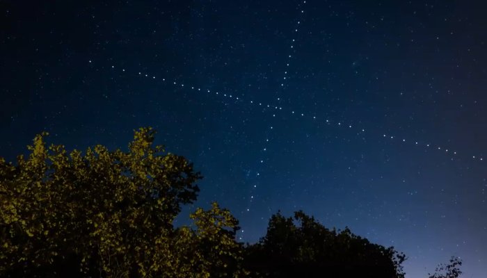 China has a $943,000,000 'megaconstellation' plan with 13,000 satellites that will rival Elon Musk's Starlink