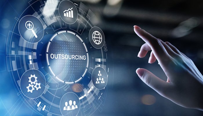 Pros and Cons of Outsourcing IT Services