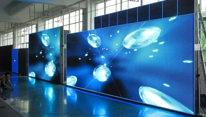 4 Types of LED Screens and How to Use Them in Your Organization